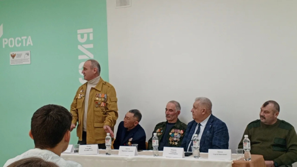 Ветераны &laquo;афгана&raquo; встретились со школьниками