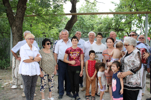 Поздравили многодетную семью